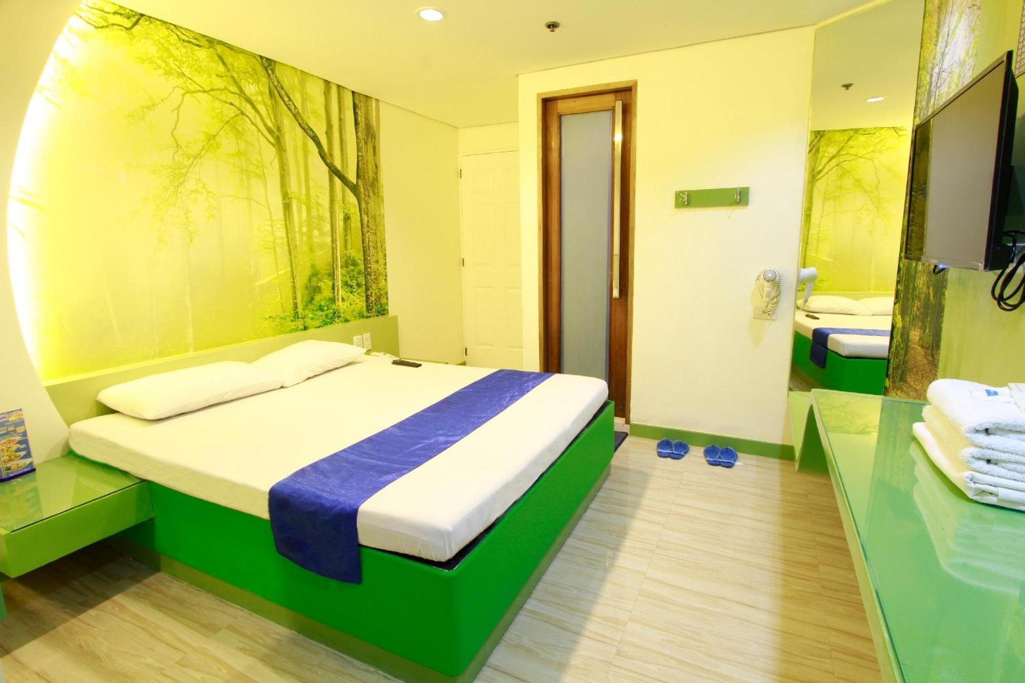 Hotel Dreamworld Araneta Cubao Exterior foto